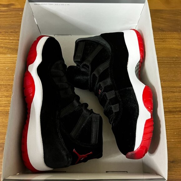 Jordan 11 Retro Bred Velvet DB5457-061 Women's 6.5 Luxury Basketball Sneakers - Picture 11 of 12